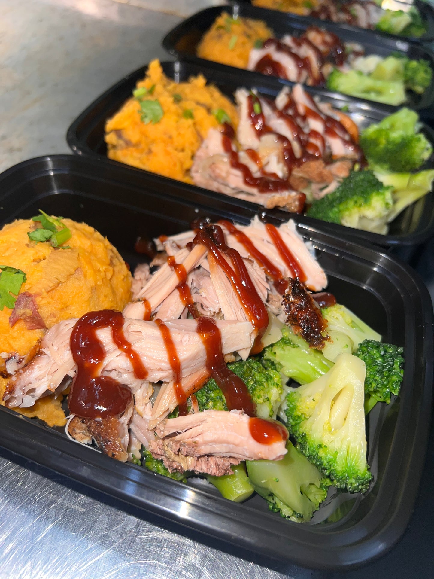Low Cal Bundle Package (5-7 Pre-Selected Meals from the Weekly Menu)