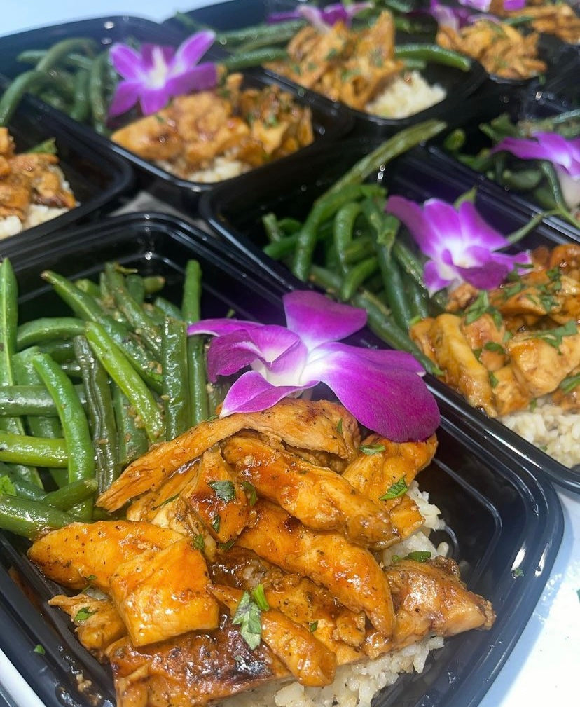Low Cal Bundle Package (5-7 Pre-Selected Meals from the Weekly Menu)